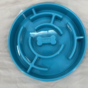 Outward Hound Fun Feeder Slow Bowl Dog Feeding Station Non-Slip 3 Cups Teal Blue